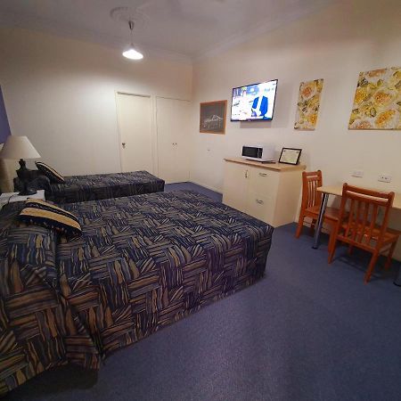 Criterion Hotel-Motel Rockhampton Esterno foto